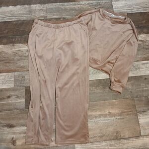 BearPaw Cozy Suede Tan Lounge Set